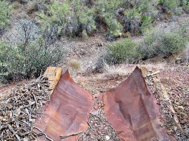Wickenburg AZ Gold Mining Claim with tunnels, mineshaft and tailings mining claim in Wickenburg AZ